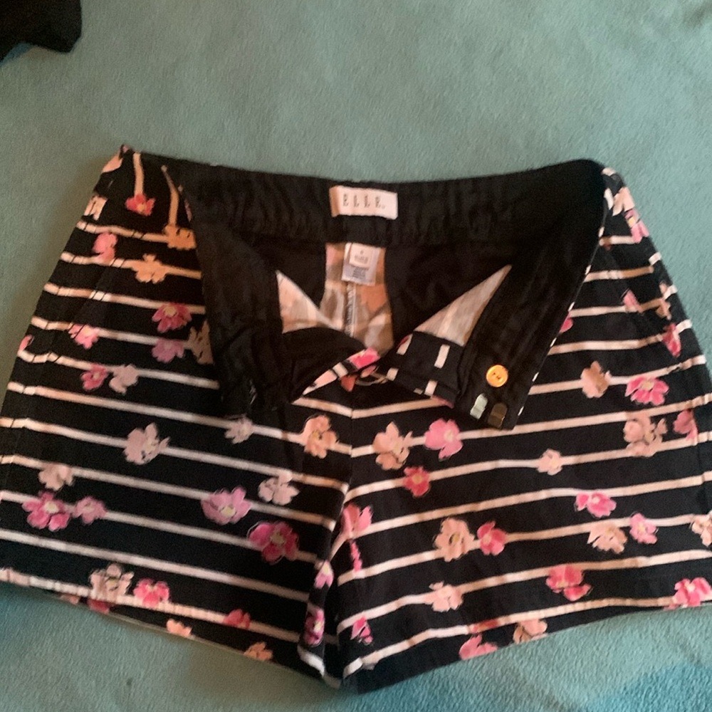Flowery shorts